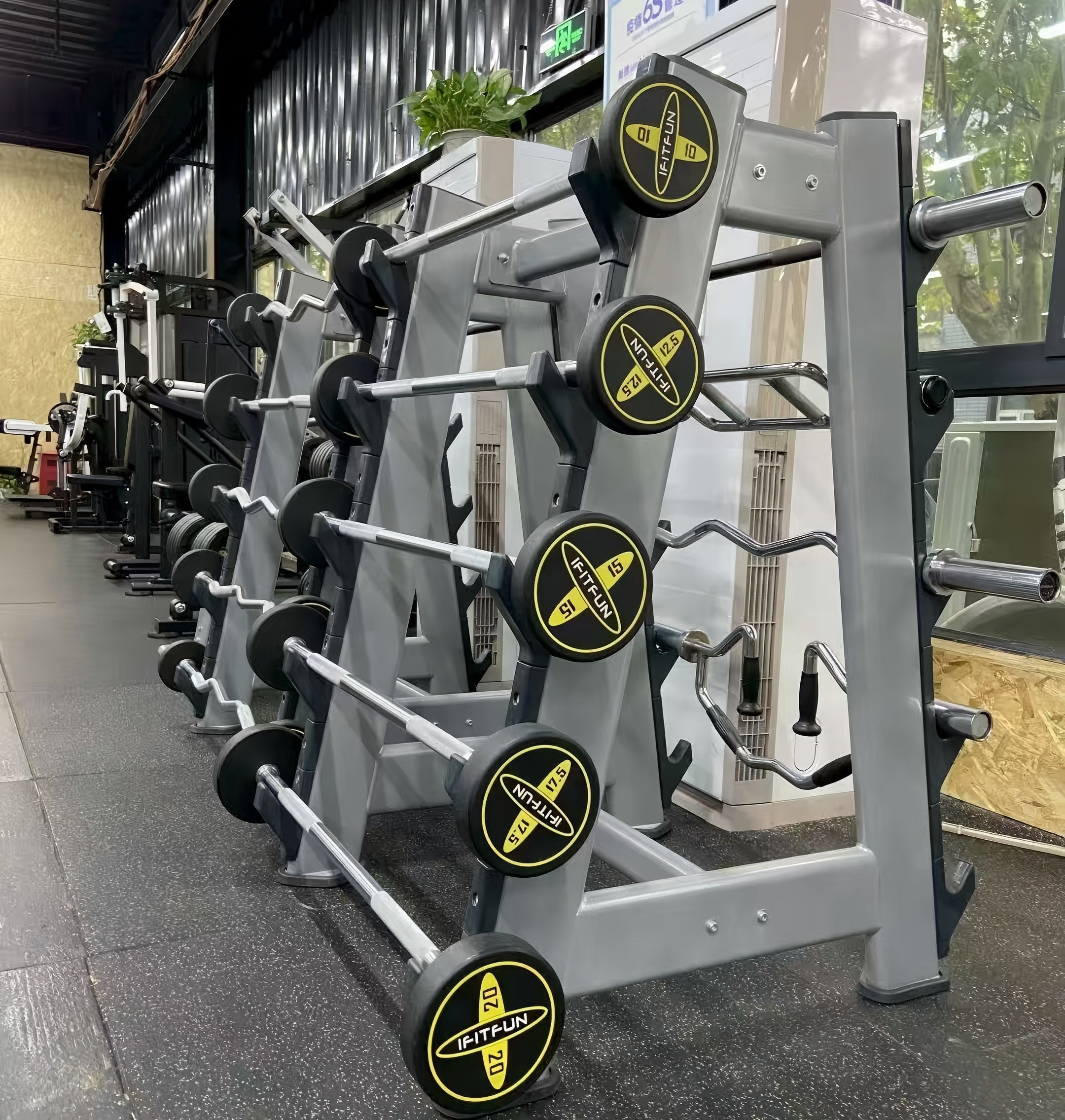 Fitness avadanlıqları üçün barbell barlarını seçmək üçün bələdçi