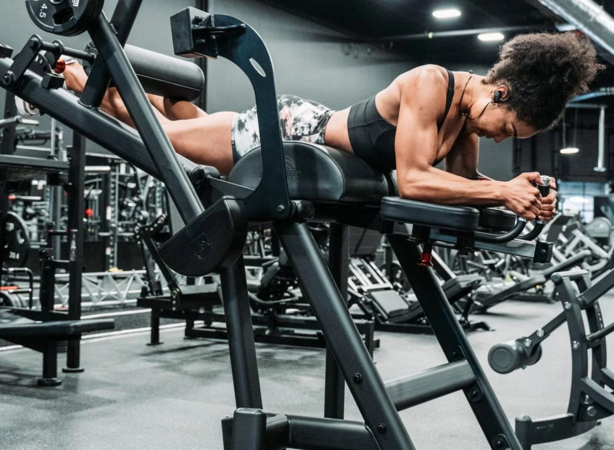 Glute təlim maşınından istifadə qaydaları